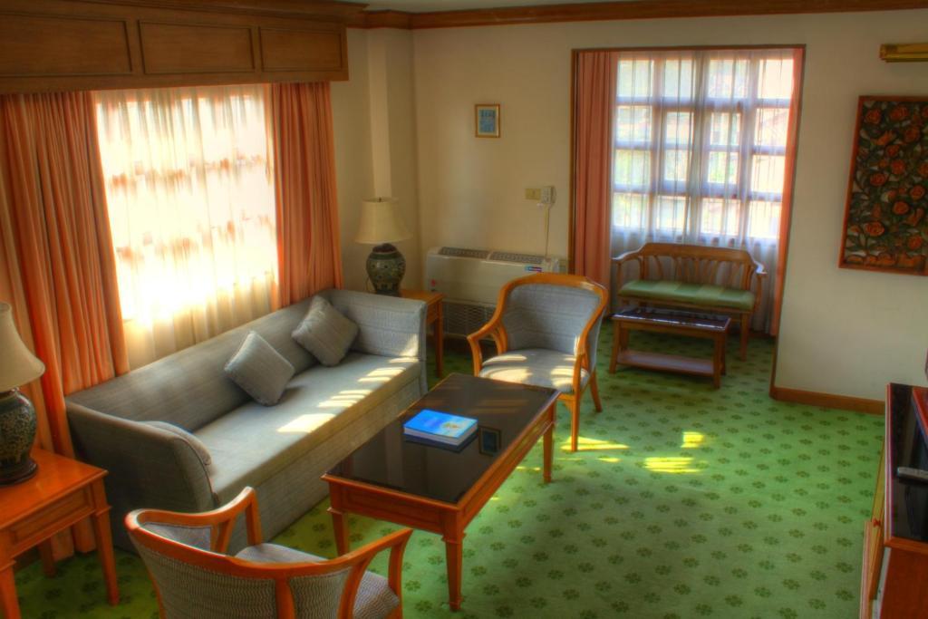 Down Town Inn, Chiang Mai Habitación foto